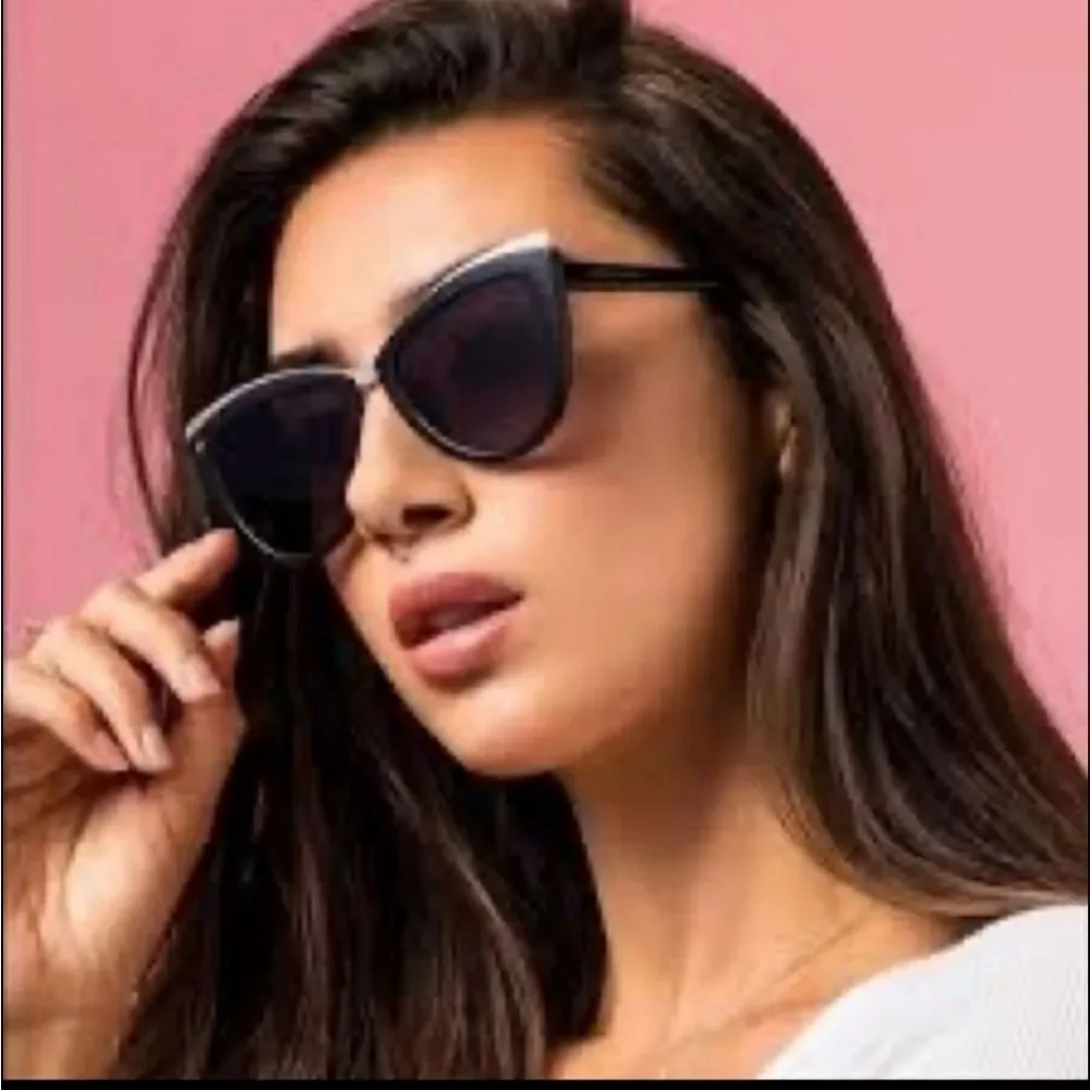 Prive Revaux The Juliet Sunglasses NWOT